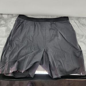 Tasc Performance Men's Large Dark Grey Velocity 8" Inseam Unlined Shorts NWT